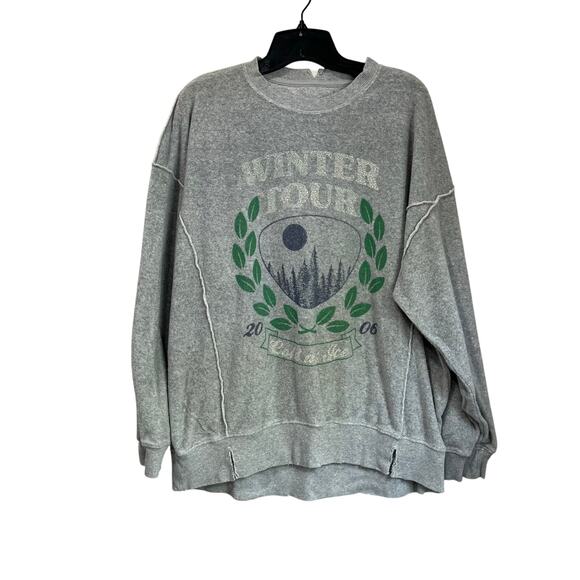 Aerie Winter Tour Sweatshirt Size S Gray Oversized Cozy Graphic Crewneck Top - Picture 2 of 10